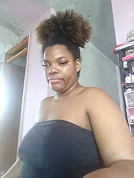 Snapshot of Kailyyhot chatting on 10/28/25, 03:14 Kailyyhot online show from 10/28/25, 03:14