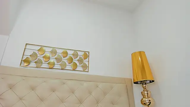 Snapshot of lucia_lorenz chatting on 02/03/26, 11:26 lucia lorenz online show from 02/03/26, 11:26