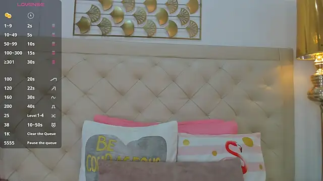 Snapshot of lucia_lorenz chatting on 02/10/26, 11:25 lucia lorenz online show from 02/10/26, 11:25