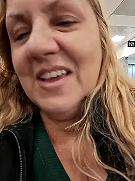 Snapshot of JennyInVegas chatting on 05/03/26, 02:50 JennyInVegas online show from 05/03/26, 02:50