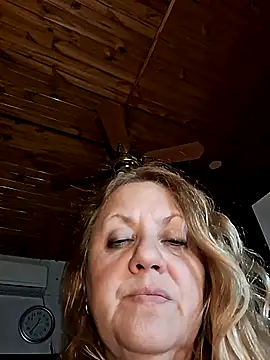 Snapshot of JennyInVegas chatting on 05/21/26, 03:35 JennyInVegas online show from 05/21/26, 03:35
