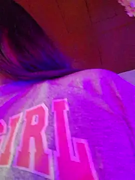 Snapshot of chloebrownn03 chatting on 06/27/26, 04:17 chloebrownn03 online show from 06/27/26, 04:17