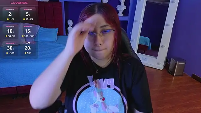 littlee red online show from 02/25/26, 08:51