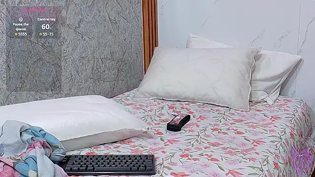 Snapshot of matureahomegirl chatting on 07/18/26, 03:00 matureahomegirl online show from 07/18/26, 03:00