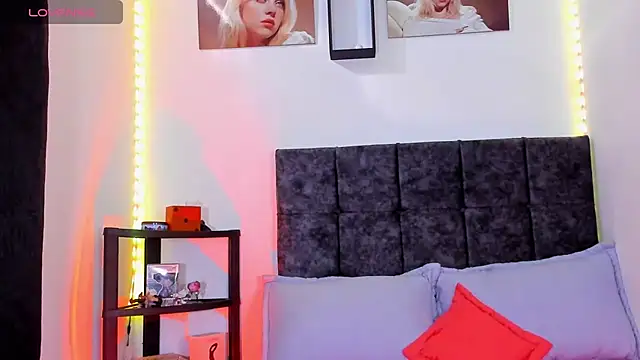 Snapshot of Theo_Noxxx chatting on 12/04/25, 07:00 Theo Noxxx online show from 12/04/25, 07:00