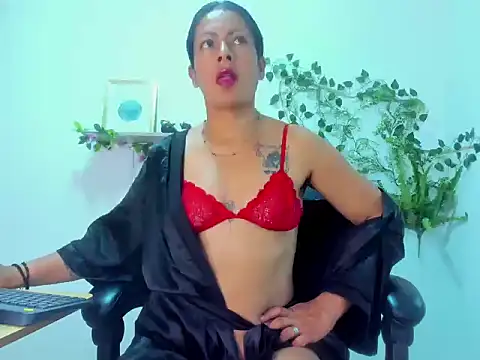 Snapshot of canelaa___ chatting on 10/28/25, 02:20 canelaa online show from 10/28/25, 02:20