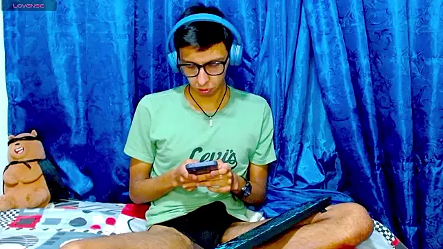 DavTwink3100 online show from 03/13/26, 01:56