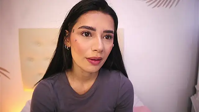 Snapshot of Scarlett_Keller chatting on 11/10/25, 07:46 Scarlett Keller online show from 11/10/25, 07:46