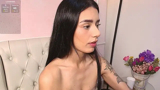 Snapshot of Scarlett_Keller chatting on 12/05/25, 05:20 Scarlett Keller online show from 12/05/25, 05:20