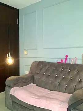 Snapshot of Orianabluee_ chatting on 11/13/25, 03:49 Orianabluee online show from 11/13/25, 03:49