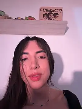 valeriahornier online show from 02/16/26, 03:46