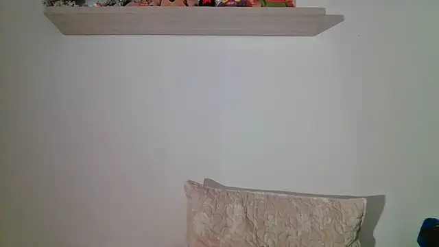 Snapshot of valeriahornier chatting on 06/03/26, 04:04 valeriahornier online show from 06/03/26, 04:04