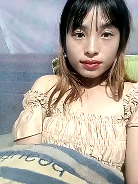 Snapshot of Wong_tinny chatting on 10/20/25, 11:16 Wong tinny online show from 10/20/25, 11:16