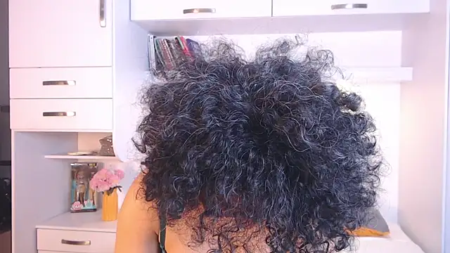 Snapshot of MartiRuis10 chatting on 11/08/25, 07:01 MartiRuis10 online show from 11/08/25, 07:01