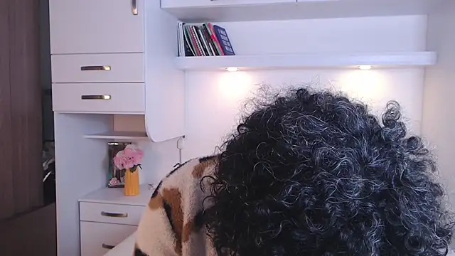 Snapshot of MartiRuis10 chatting on 11/11/25, 09:37 MartiRuis10 online show from 11/11/25, 09:37