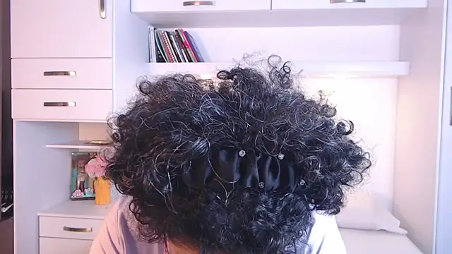 Snapshot of MartiRuis10 chatting on 11/20/25, 09:14 MartiRuis10 online show from 11/20/25, 09:14