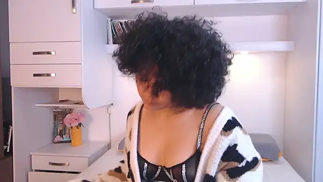 Snapshot of MartiRuis10 chatting on 12/04/25, 12:20 MartiRuis10 online show from 12/04/25, 12:20