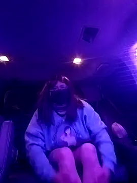 Ashley-Amber Dragon online show from 12/14/25, 03:23