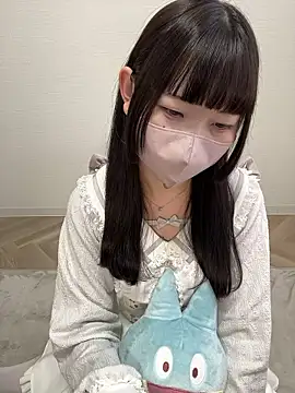 Snapshot of Reina_cute_00_ chatting on 02/18/26, 04:52 Reina cute 00 online show from 02/18/26, 04:52