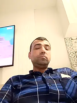 Snapshot of Bugattiveyron1 chatting on 05/16/26, 06:50 Bugattiveyron1 online show from 05/16/26, 06:50