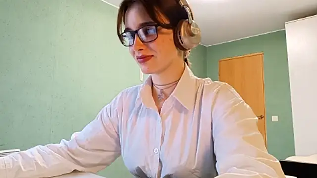 IcyKleys online show from 10/19/25, 12:39