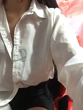 Kylie beem online show from 12/04/25, 12:09