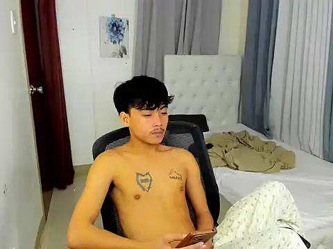 hardcocktwink online show from 11/07/25, 04:40