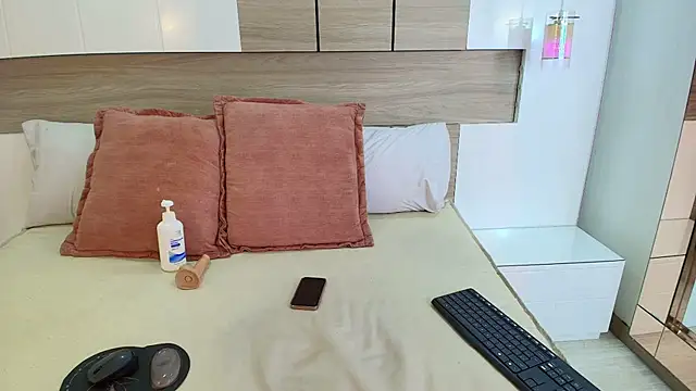 Kaoriabyss  online show from 03/02/26, 08:37