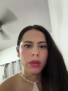 Snapshot of Melannie_ocean1 chatting on 10/28/25, 04:31 Melannie ocean1 online show from 10/28/25, 04:31