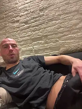 Rotteei1 online show from 03/02/26, 10:44