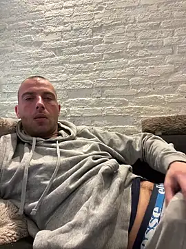 Rotteei1 online show from 03/09/26, 09:46