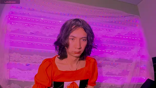 najimi uwu online show from 10/27/25, 09:19