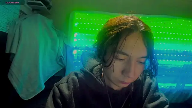 najimi uwu online show from 11/15/25, 02:35