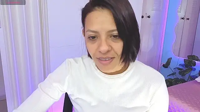 Snapshot of Aria_Russo chatting on 02/24/26, 03:32 Aria Russo online show from 02/24/26, 03:32