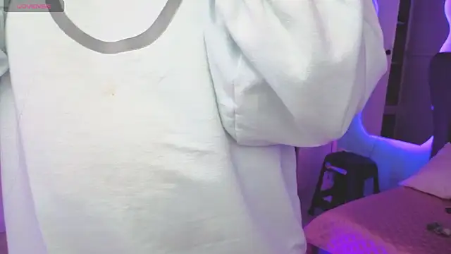 Aria Russo online show from 03/27/26, 02:50