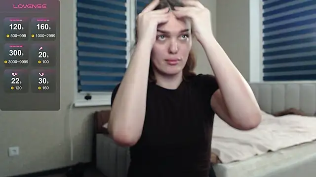 EmiliaRhodes online show from 10/24/25, 08:27