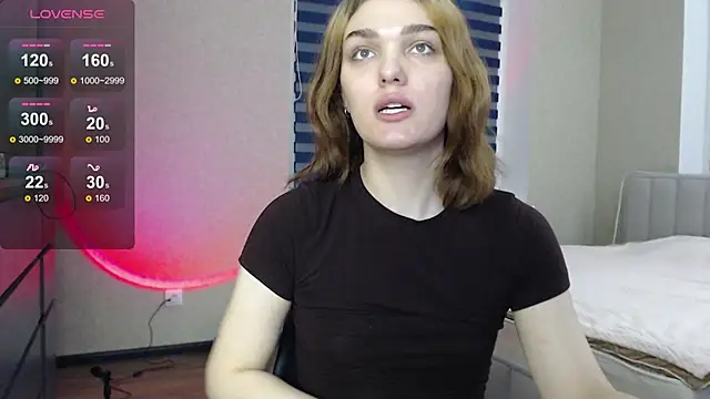 EmiliaRhodes online show from 11/08/25, 08:51