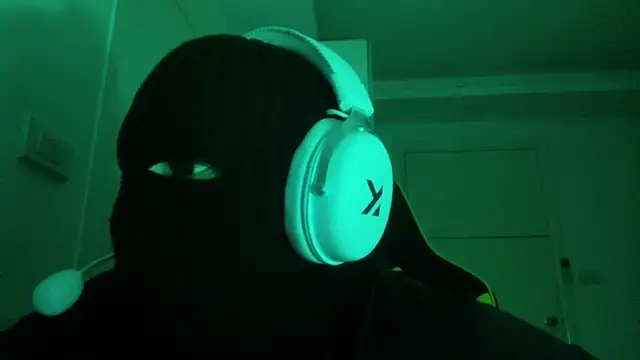 Snapshot of scolor chatting on 11/02/25, 01:46 scolor online show from 11/02/25, 01:46