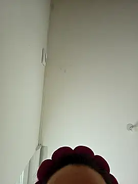 Snapshot of lasexycoquine59 chatting on 10/28/25, 08:18 lasexycoquine59 online show from 10/28/25, 08:18