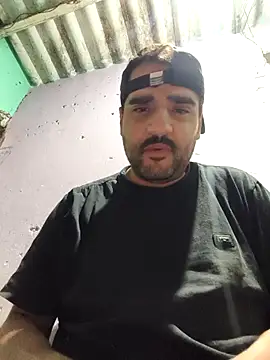 Snapshot of gusto14cm chatting on 03/01/26, 03:30 gusto14cm online show from 03/01/26, 03:30