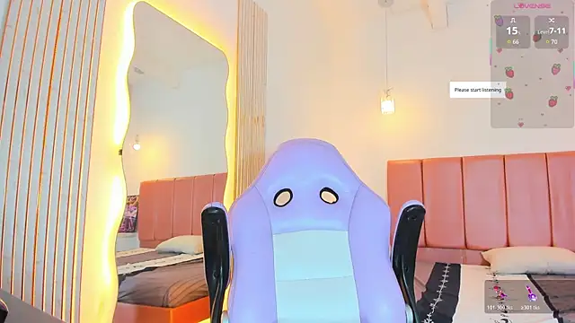 NahomiWalker  online show from 04/10/26, 07:40