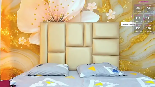 NahomiWalker  online show from 04/16/26, 07:03