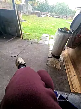 bbyxklaus online show from 10/29/25, 12:40