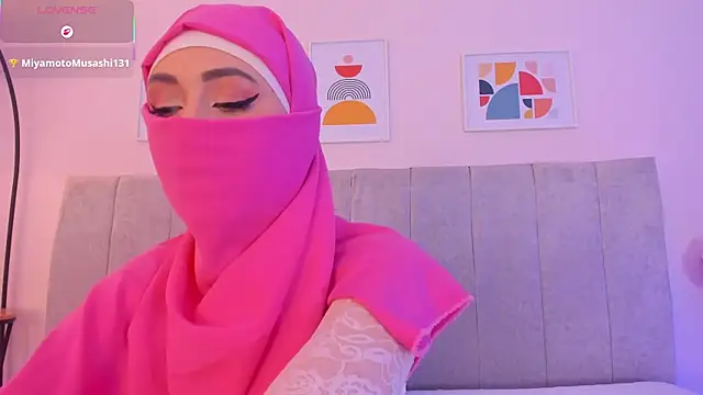 fatiima  online show from 04/01/26, 07:22