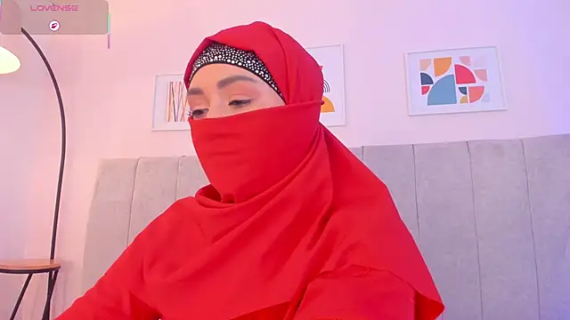 fatiima  online show from 04/07/26, 07:14