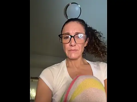 PetitemarieeThaReal online show from 11/19/25, 12:05