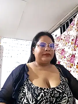 Snapshot of celeste122595 chatting on 11/09/25, 03:38 celeste122595 online show from 11/09/25, 03:38