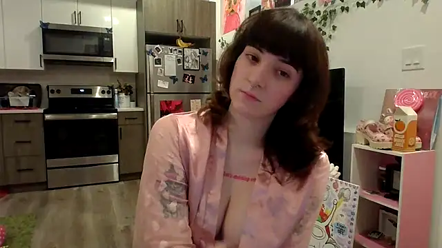 Snapshot of Trickylucy555 chatting on 11/05/25, 09:31 Trickylucy555 online show from 11/05/25, 09:31