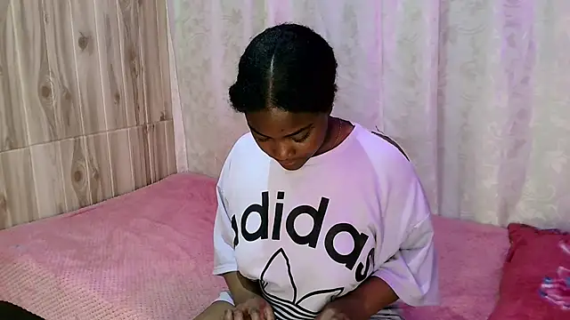 Snapshot of Pasion_morena chatting on 10/27/25, 09:08 Pasion morena online show from 10/27/25, 09:08