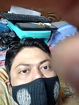 Snapshot of Raj_294000 chatting on 10/21/25, 10:27 Raj 294000 online show from 10/21/25, 10:27